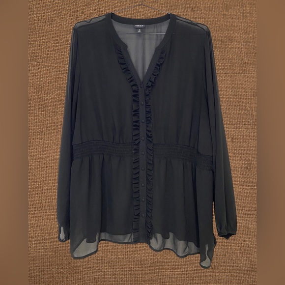 torrid Tops - Women’s Black TORRID Smocked Ruffle‎ Long Sleeve Blouse Top Size 3